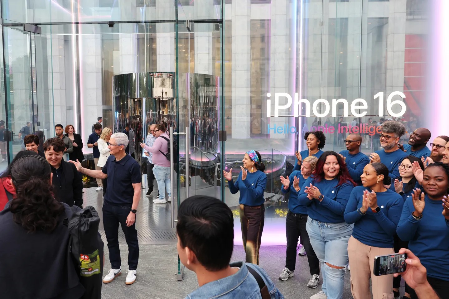 Jin’s Daily Trivia – 5 Things You Should Know from Apple’s Q2 FY25 Earnings Call 🍎 illustration